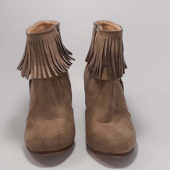 Achi Tan Ankle Booties With Fringe Size 6 - Picture 2 of 6
